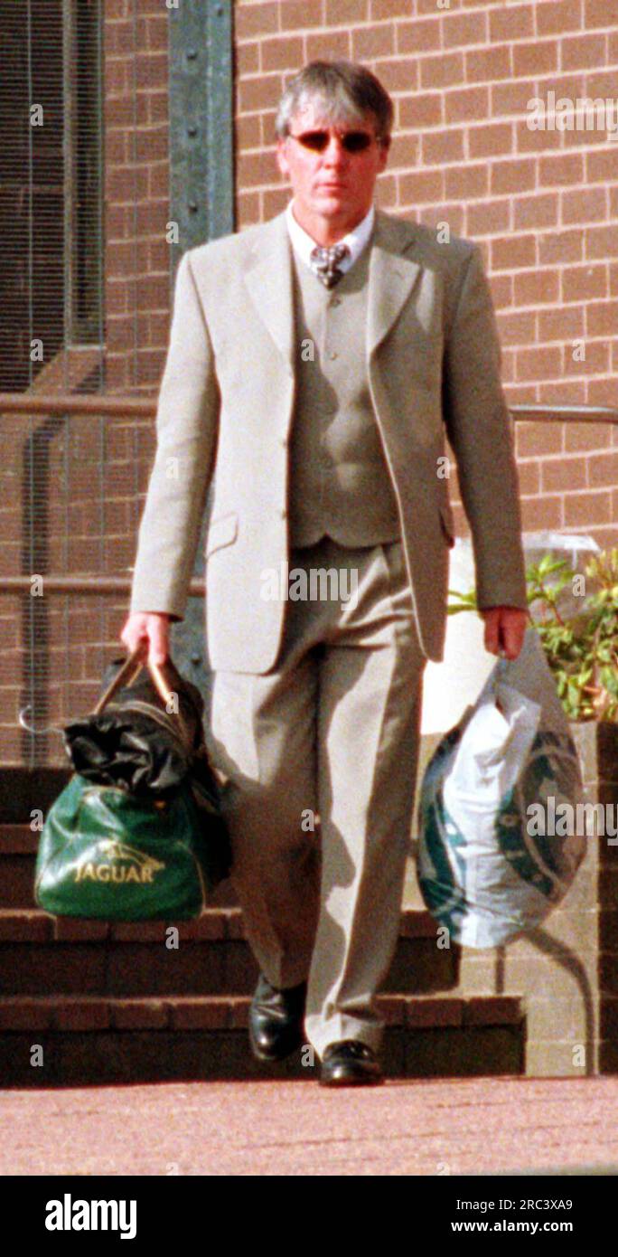 Billy Ferris leaves Saughton Prison, Edinburgh this morning  (Tuesday 1/6/99). Stock Photo