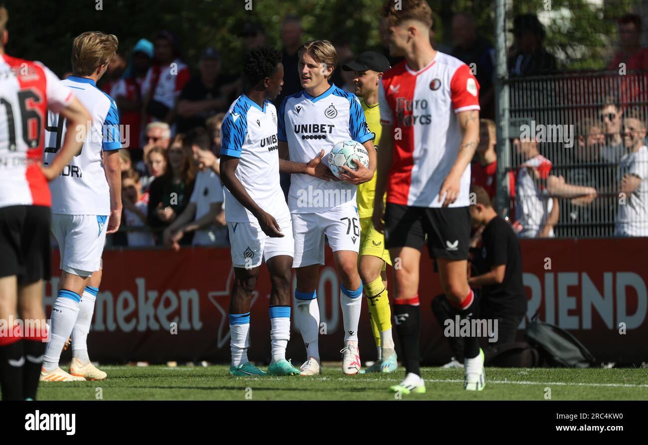 Club's Kamal Sowah and Anderlecht's Sergio Gomez fight for the ball during  a soccer match between RSC Anderlecht and Club Brugge KV, Sunday 03 October  Stock Photo - Alamy