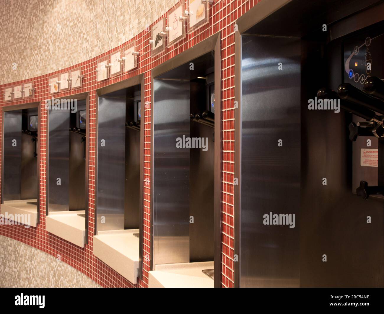 Frozen Yogurt Dispenser Stock Photo Alamy