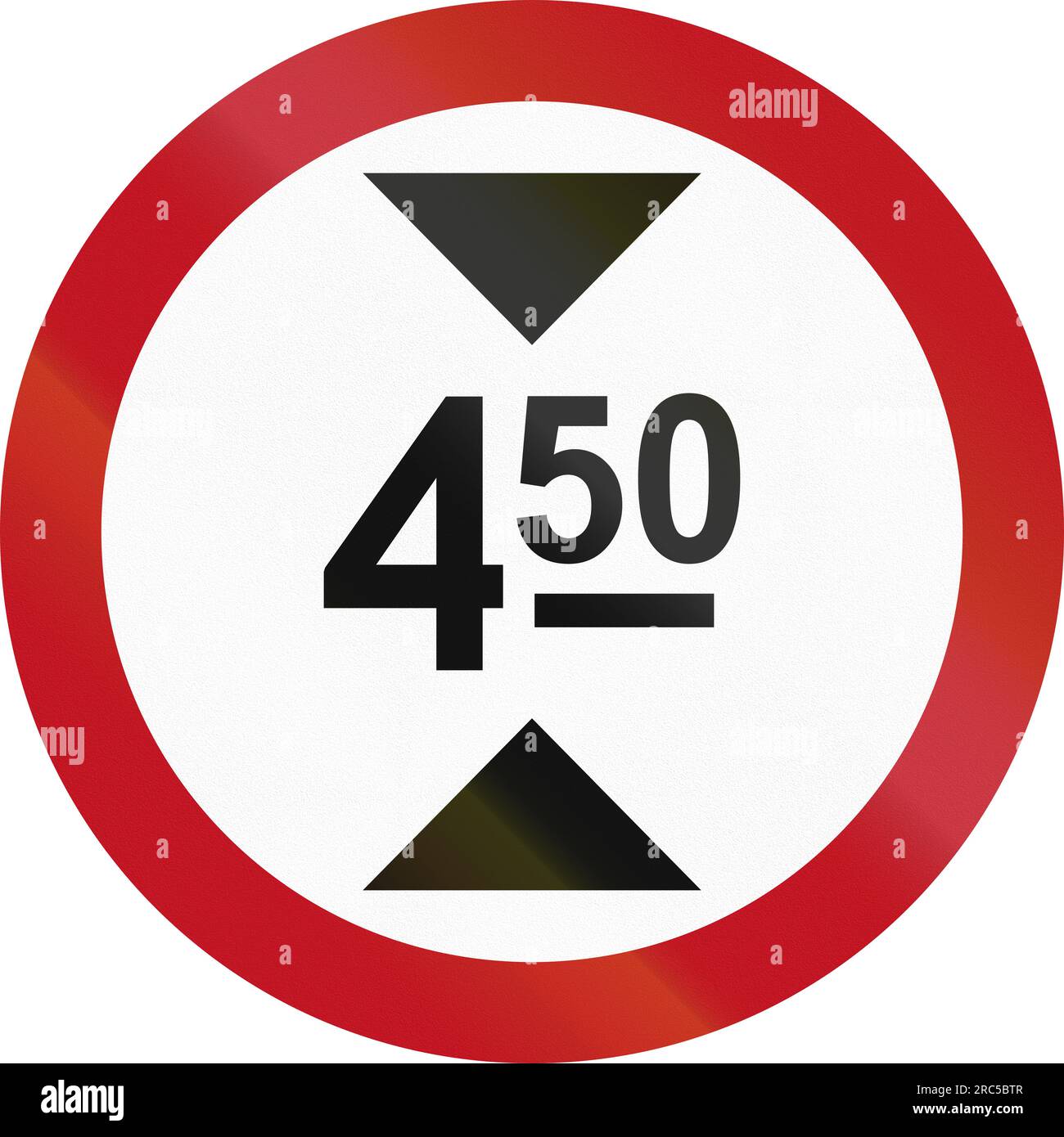 Colombian sign prohibiting thoroughfare of vehicles with a height over ...