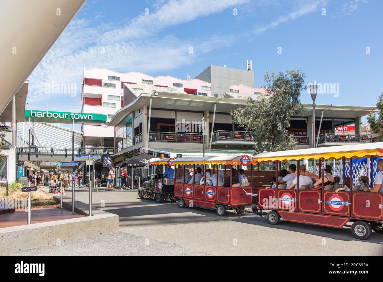 Harbour Town Docklands Shopping Center Stock Photo Alamy