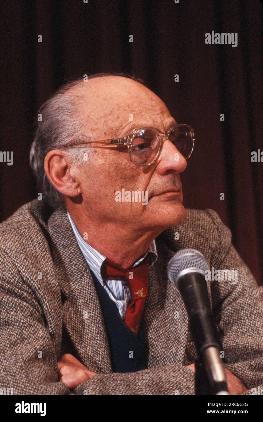 A Miller Death of a salesman hi-res stock photography and images - Alamy