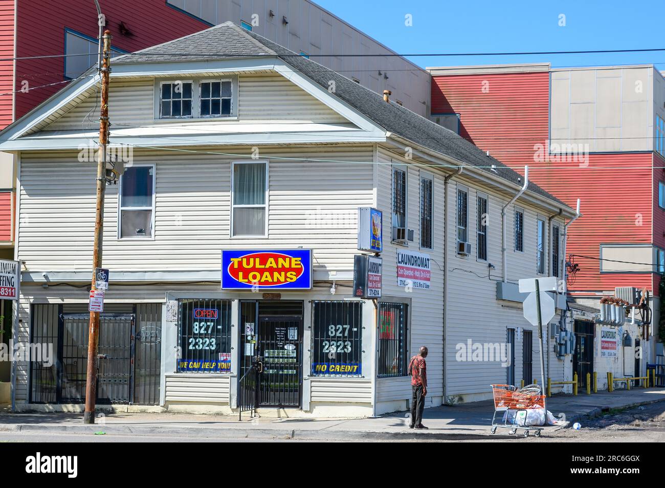 NEW ORLEANS, LA, USA JULY 8, 2023 Tulane Loans and Laundromat in Mid
