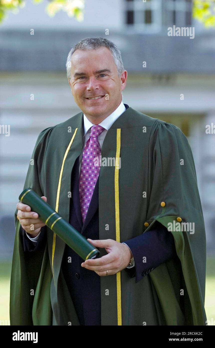 Huw Edwards pictured during Swansea University graduation ceremony in 2007. Stock Photo