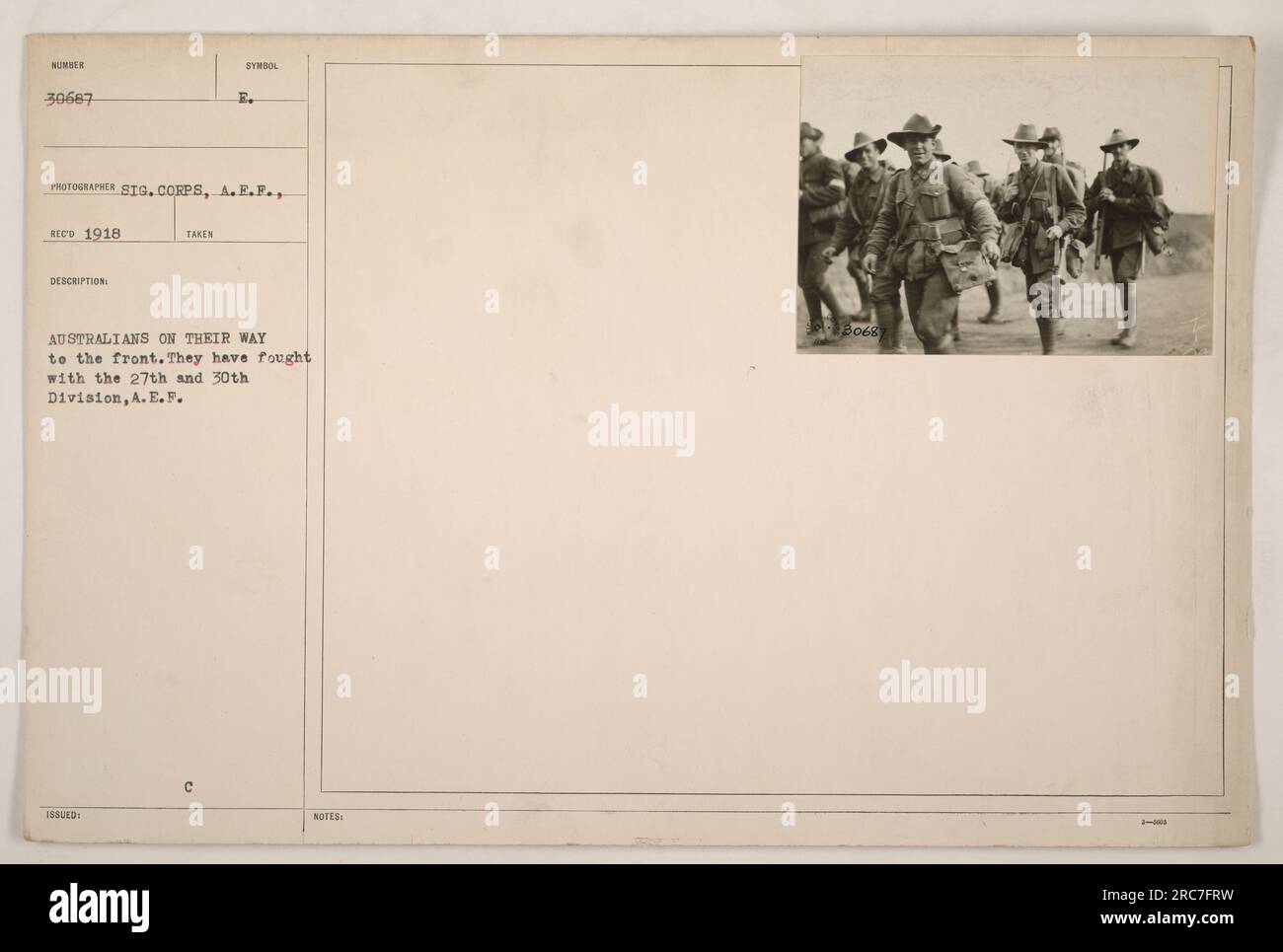 Australian soldiers marching towards the front lines during World War I ...