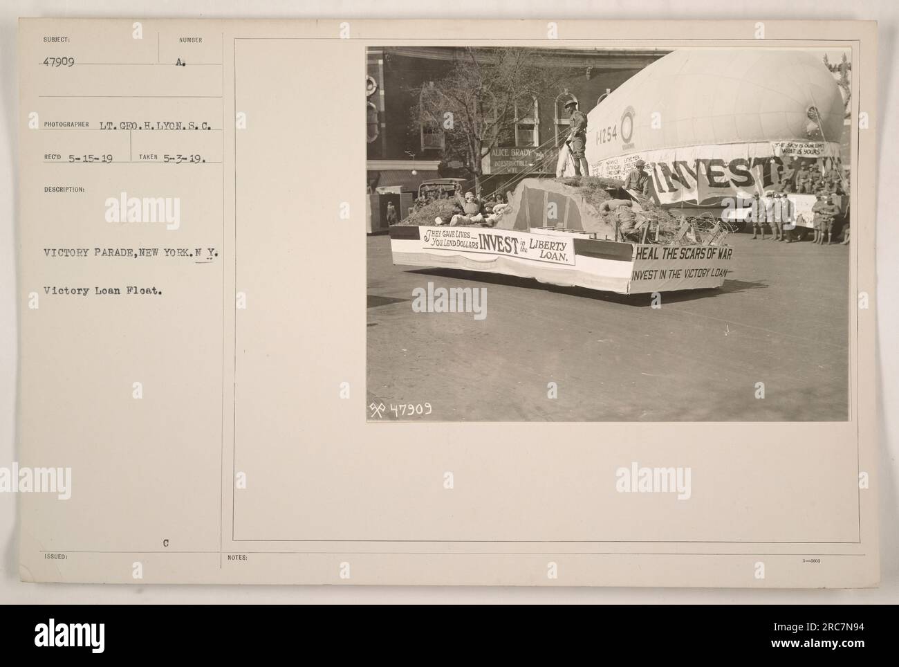 Victory loan float hi-res stock photography and images - Alamy