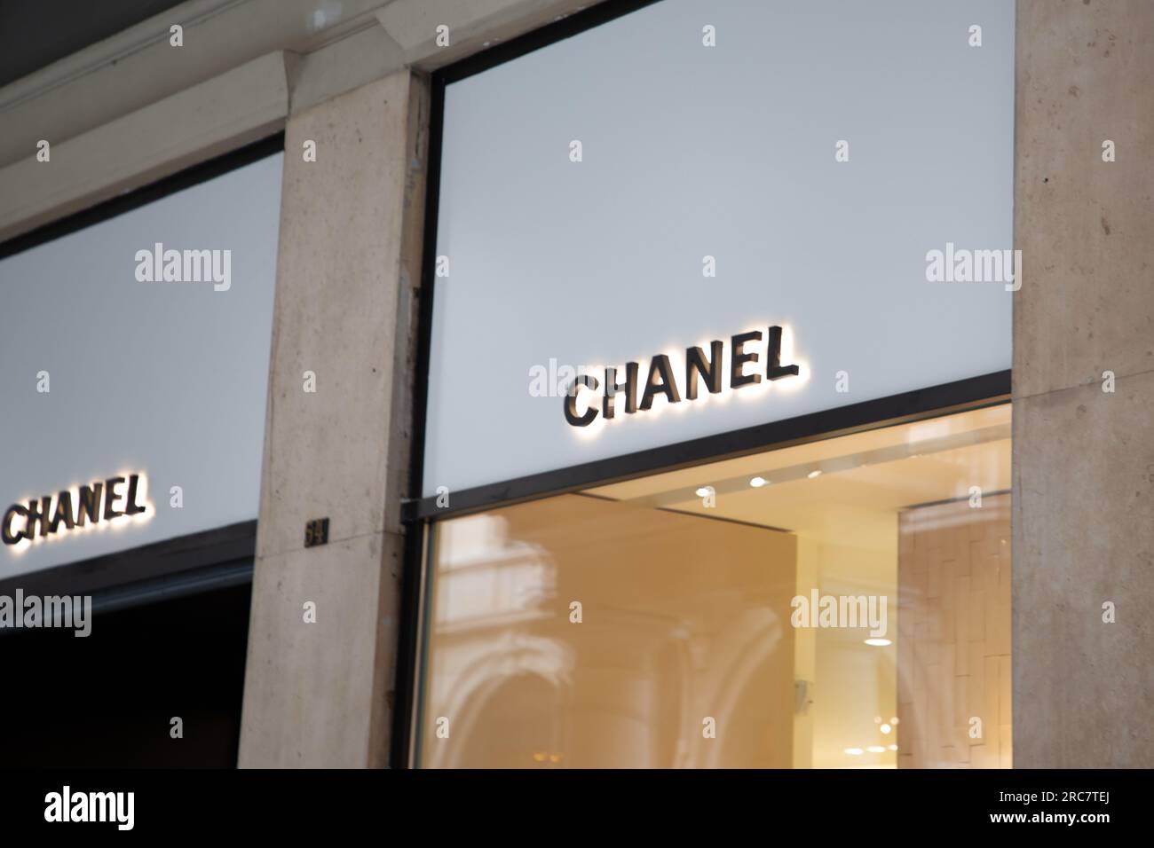 Milan , Italy - 07 10 2023 : Chanel logo chain and sign front of Retail  Store Exterior French shop brand fashion company Stock Photo - Alamy