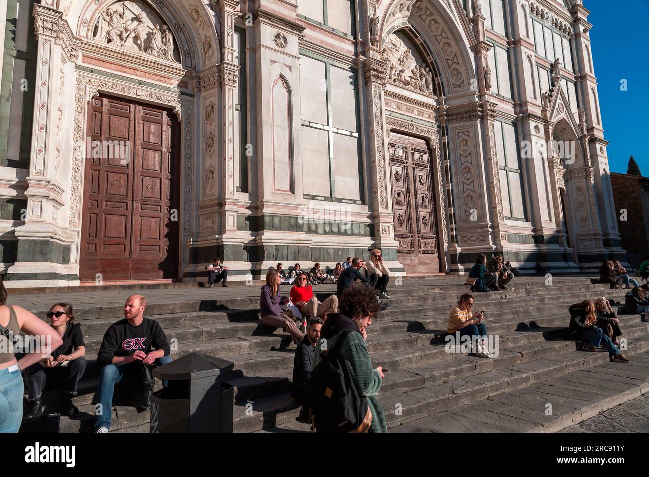 Piazza dante square central hi-res stock photography and images - Alamy