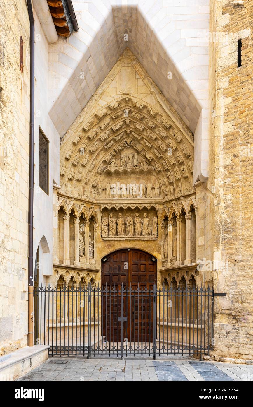 Portal to Santa Maria Cathedral in (Old Cathedral), Vitoria-Gasteiz, Basque country, Spain. Stock Photo