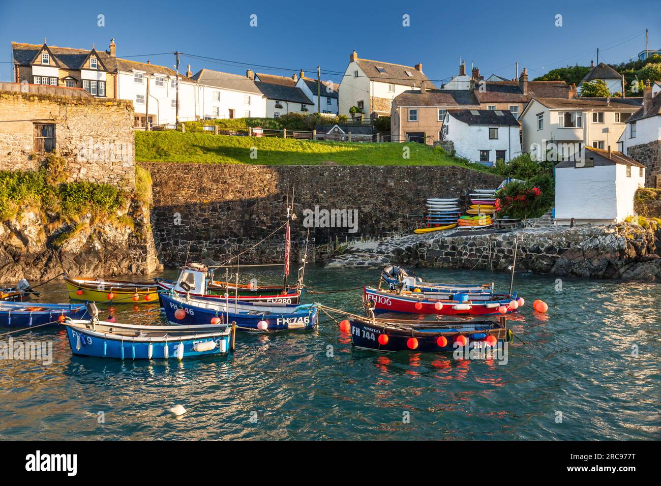 geography / travel, Great Britain, Cornwall, Helston, The small harbour of Coverack, Lizard peninsula, ADDITIONAL-RIGHTS-CLEARANCE-INFO-NOT-AVAILABLE Stock Photo