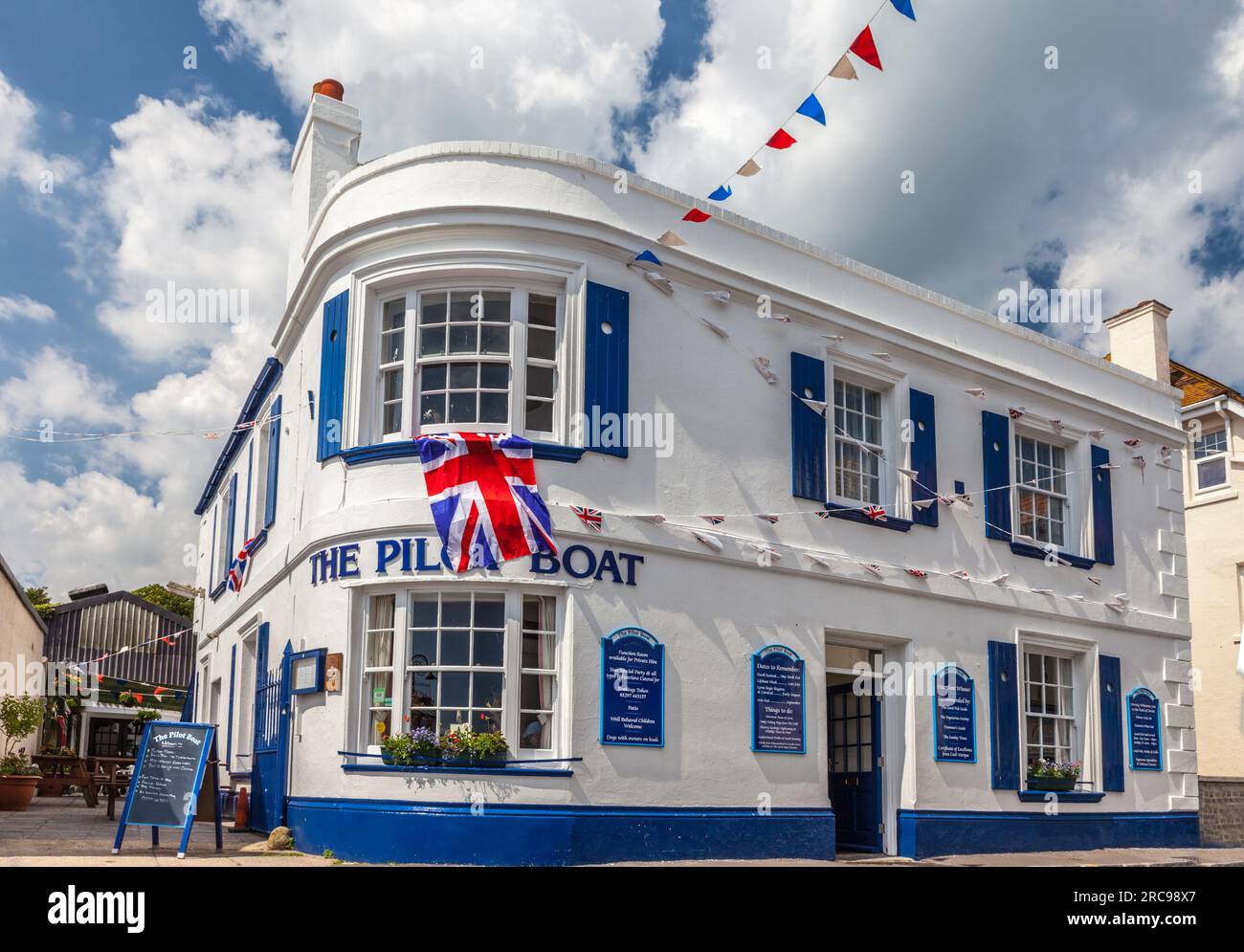 geography / travel, Great Britain, Dorset, Lyme Regis, pub in the bathing resort Lyme Regis, Dorset, ADDITIONAL-RIGHTS-CLEARANCE-INFO-NOT-AVAILABLE Stock Photo