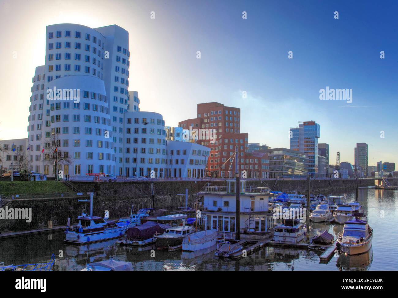 Medienhafen in Düsseldorf der Landeshauptstadt Nordrhein-Westfalens, Deutschland, Europa. Stock Photo