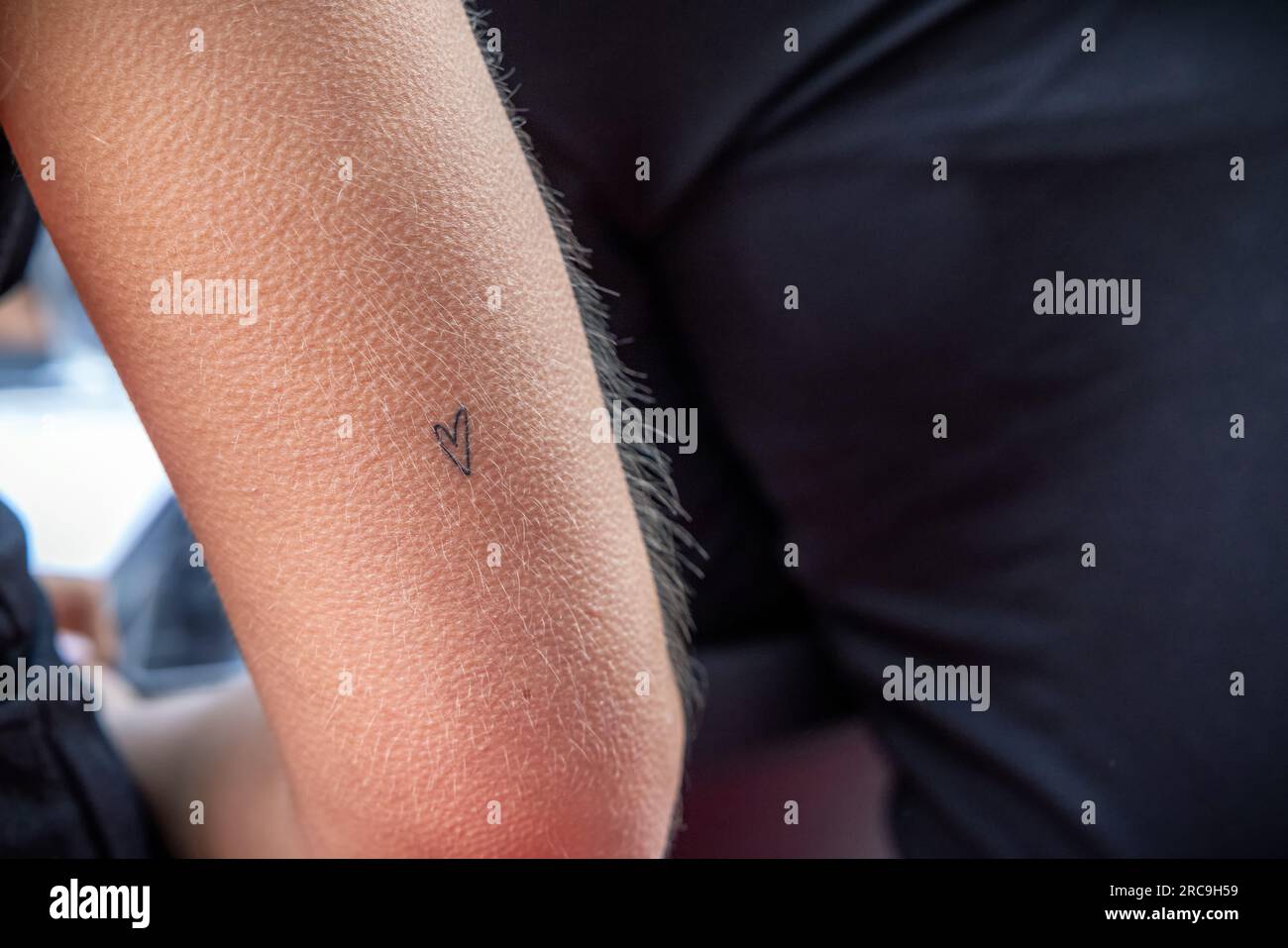 Oberarm hi-res stock photography and images - Alamy, image size:1300x957