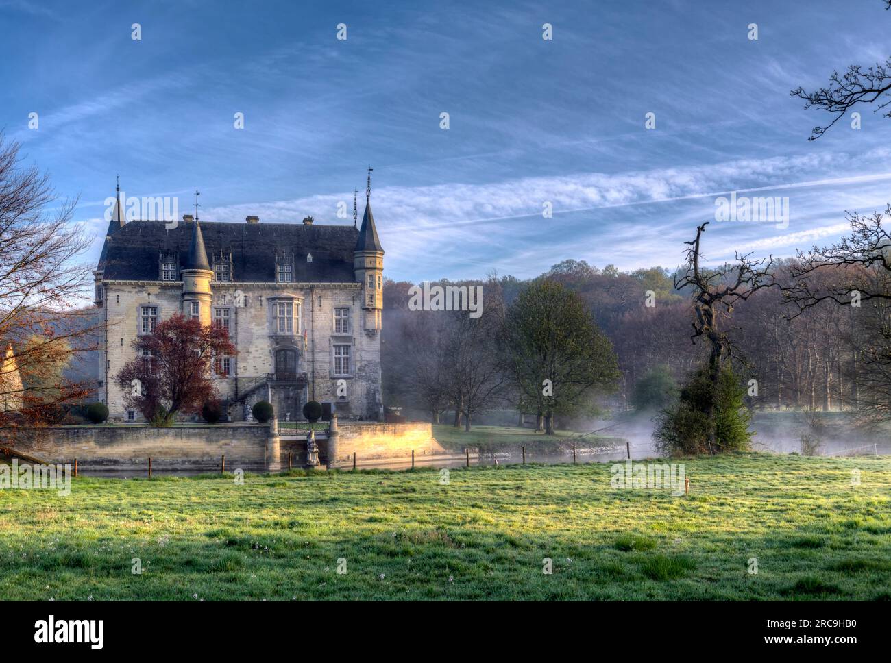 Das Wasserschloss Schaloen in Valkenburg aan de Geul im Morgenlicht, Holland, Niederlande, Europa. Stock Photo