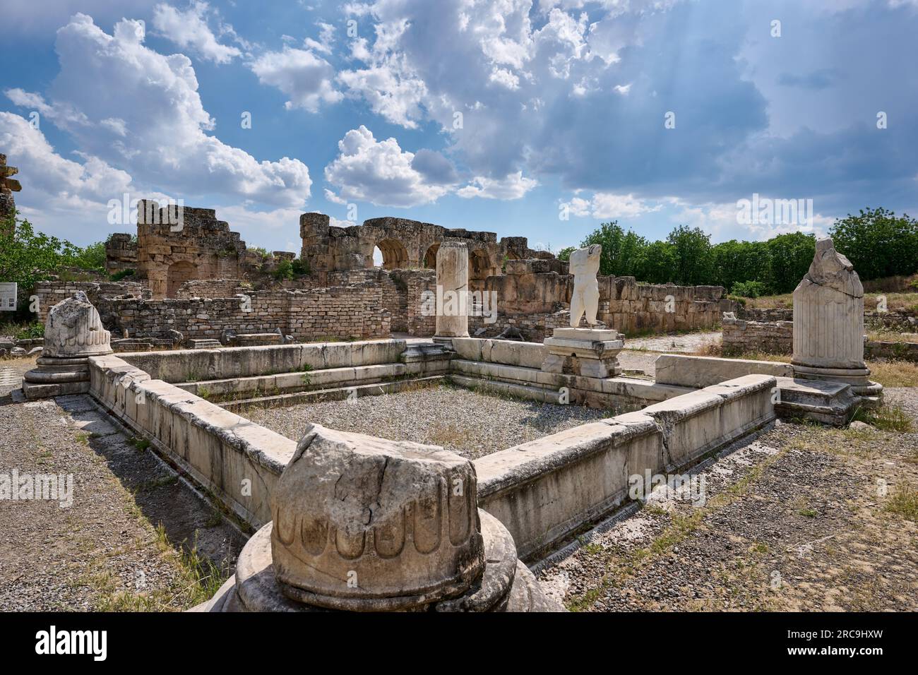 Hadriansbaeder in Aphrodisias Ancient City, Denizli, Tuerkei |Hadrianic ...