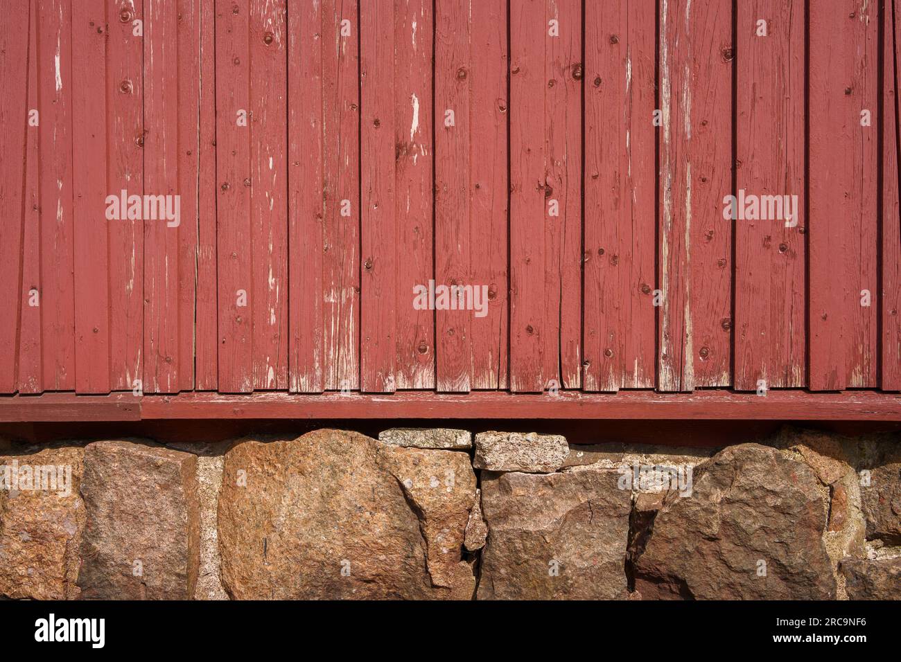 Old red wooden house hi-res stock photography and images - Alamy