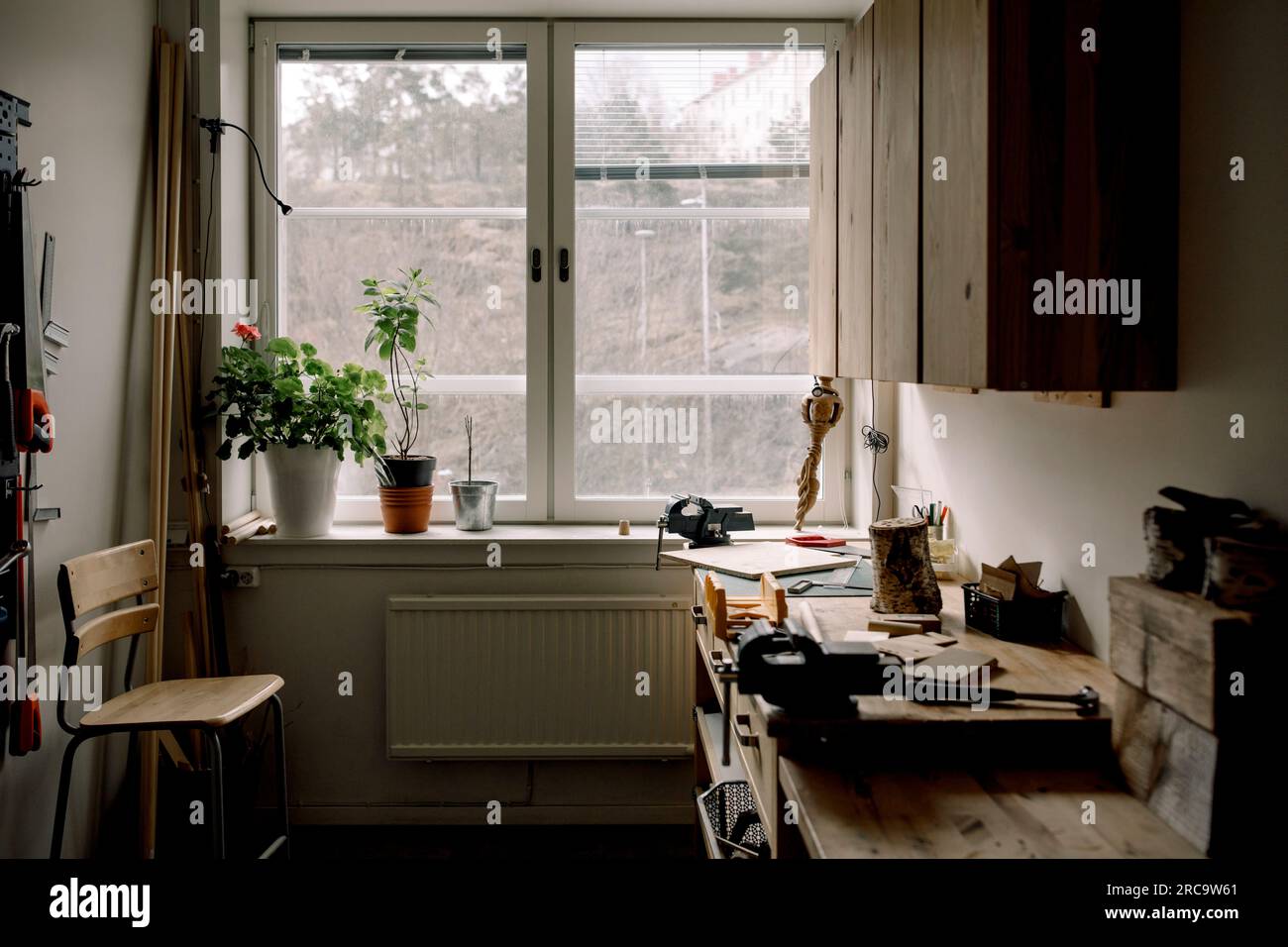 High school classroom empty chair hi-res stock photography and images ...