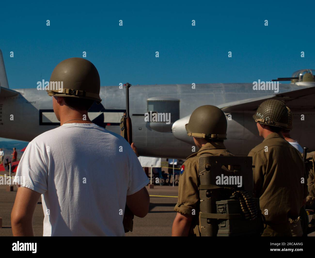World war ii soldiers sport hi-res stock photography and images - Alamy