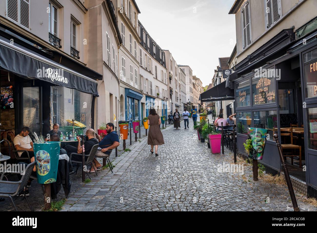 Narrow, cobblestone street in the 20th arrondissement, Paris, France