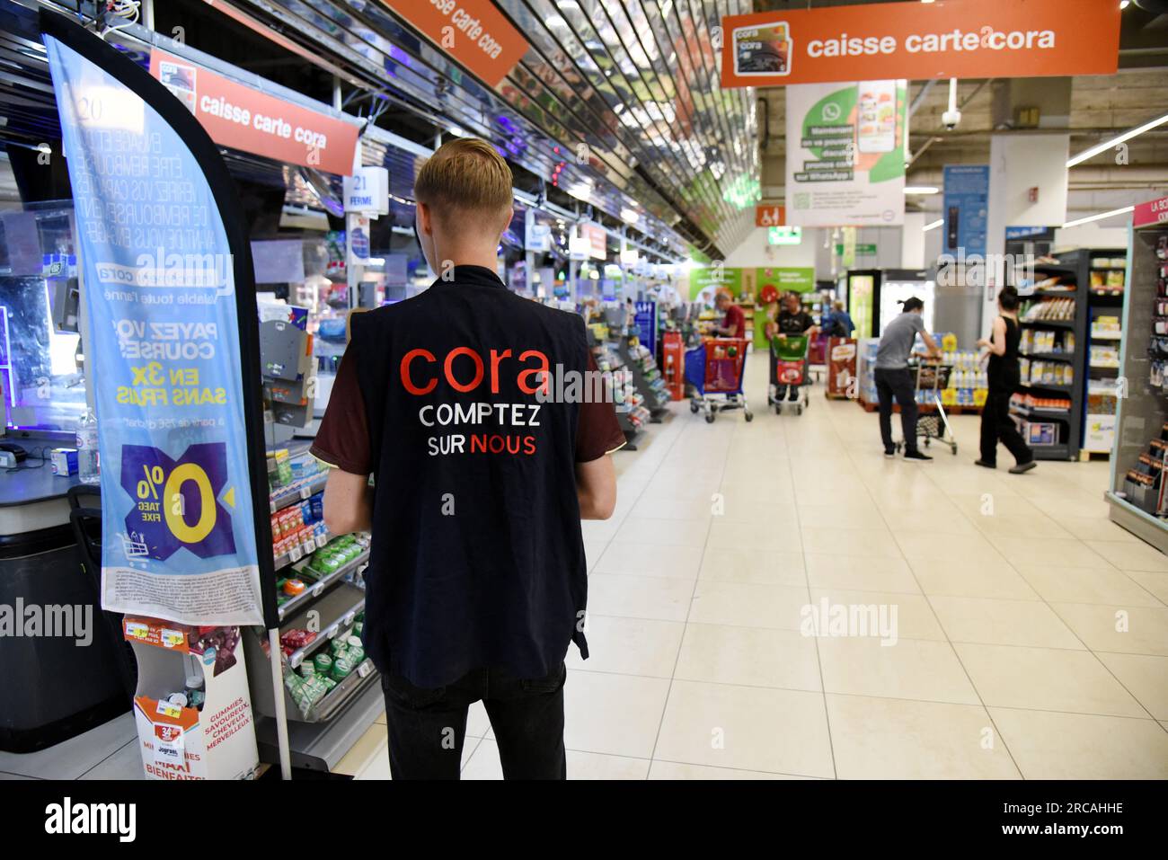 Cora hypermarket france hi-res stock photography and images - Alamy