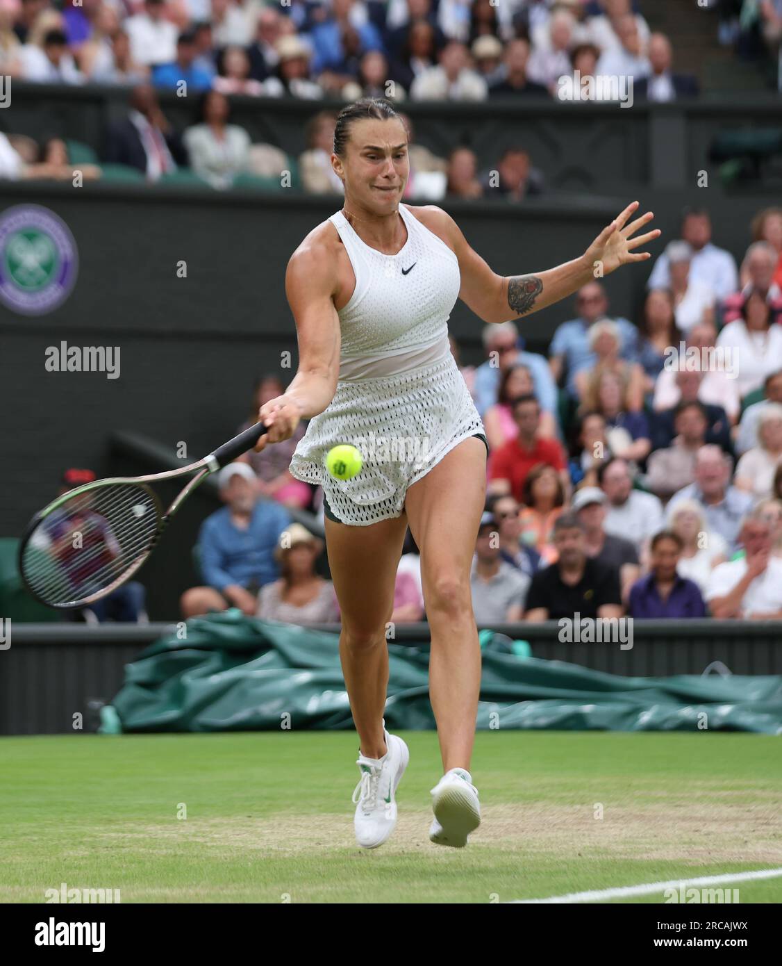 aryna-sabalenka-wimbledon-hi-res-stock-photography-and-images-alamy