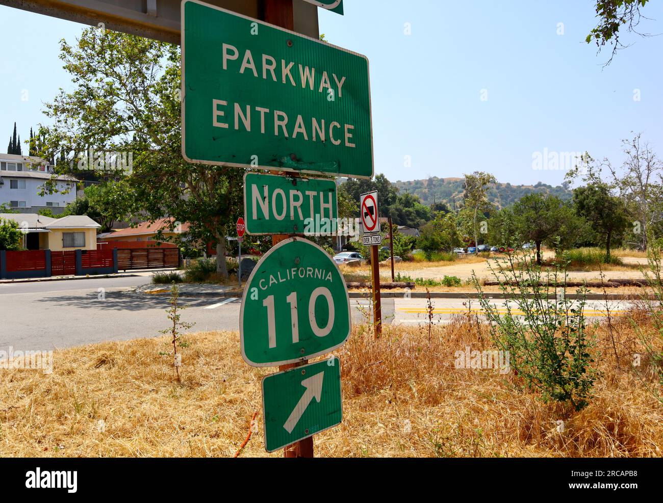 Los Angeles, California: signs of Interstate 110 North – Parkway