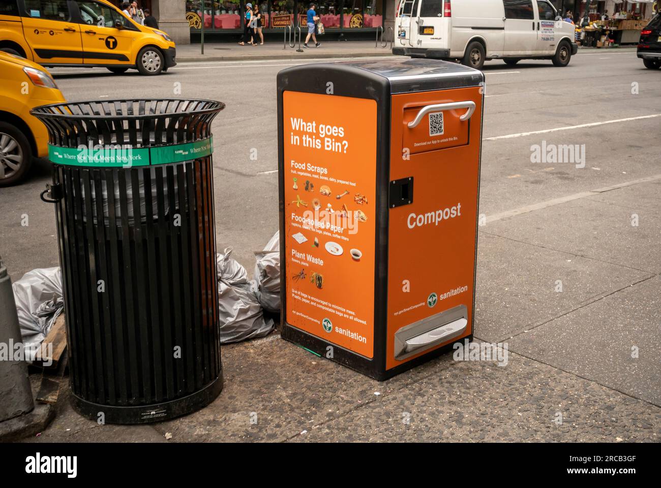 Composting and garbage program hires stock photography and images Alamy