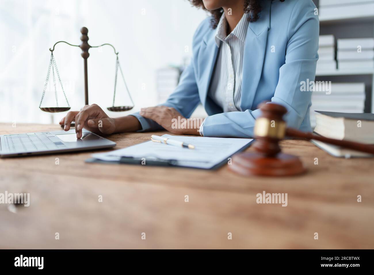 Courts sitting book hi-res stock photography and images - Alamy