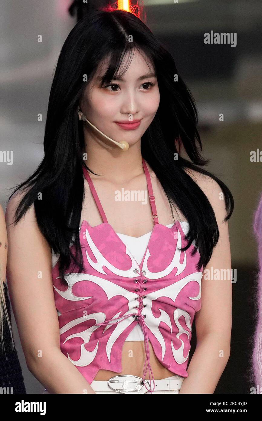 Momo from TWICE performs on NBC's 
