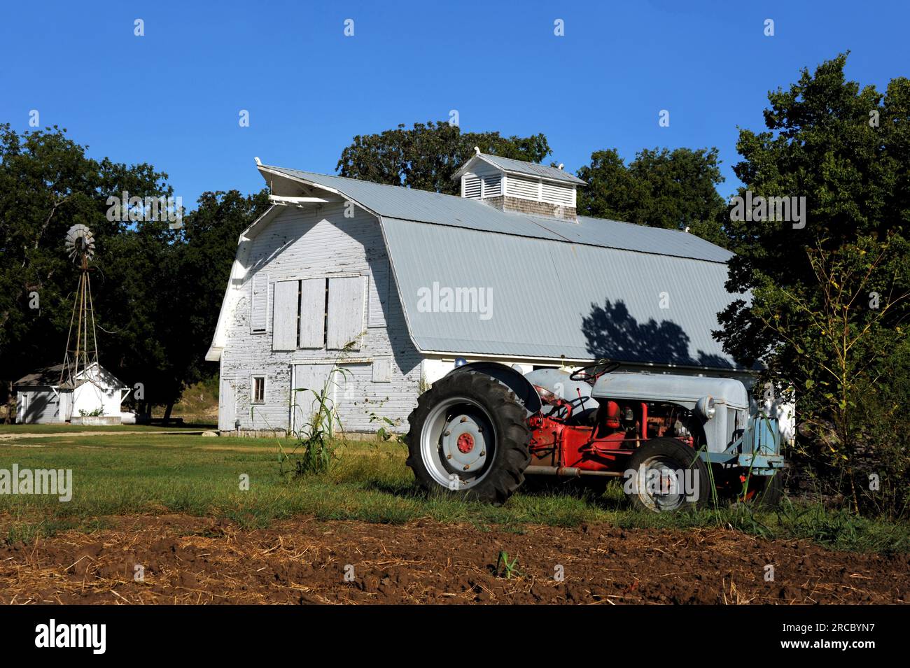 Barn erected in 1859 stands weathered and worn at Pioneer Bluffs