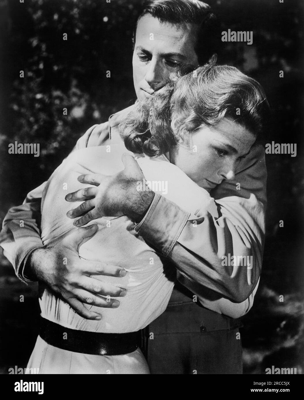 Lloyd Bochner, Mariette Hartley, on-set of the Film, 'Drums of Africa', MGM, 1963 Stock Photo