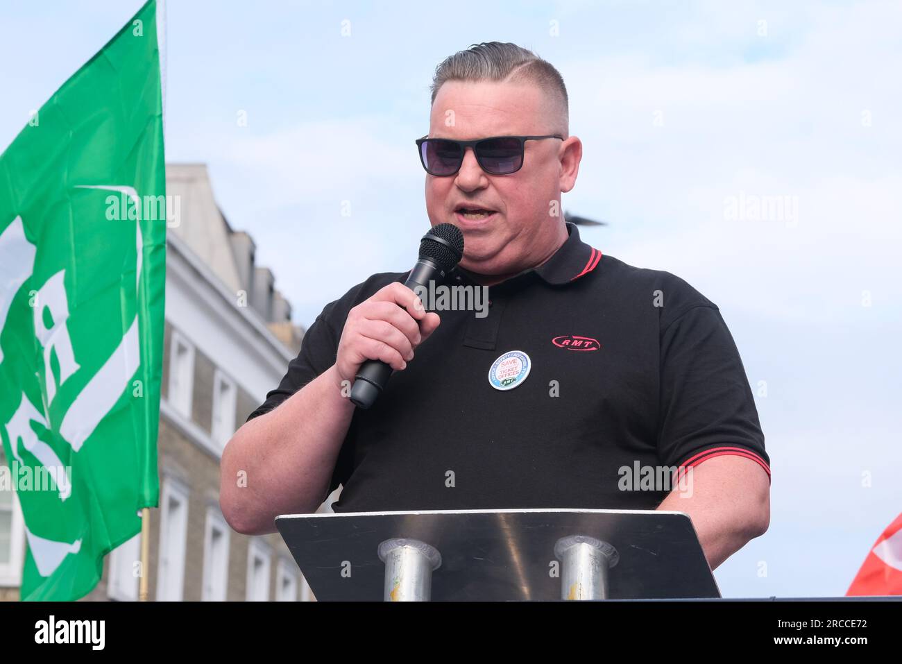 London, UK, 1 May 2022 Alex Gordon- RMT President speaks at the rally.  London May Day parade returns. Credit: JOHNNY ARMSTEAD/ Alamy Live News  Stock Photo - Alamy