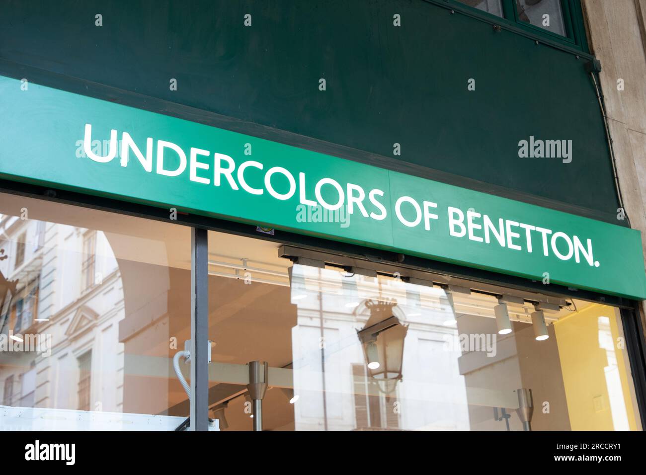 United colours of benetton hi-res stock photography and images - Page 2 -  Alamy