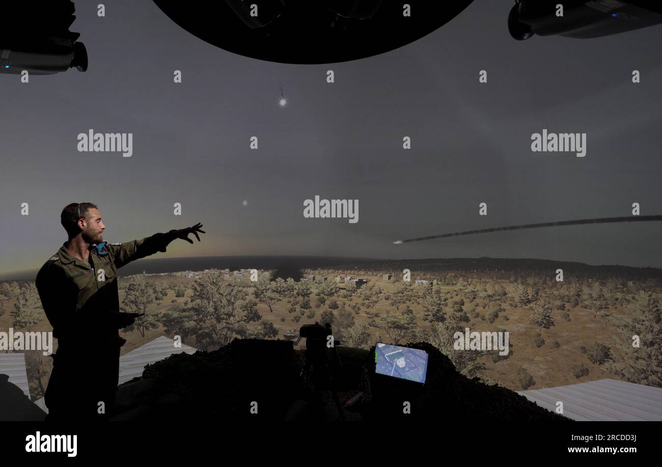 Soldier unit installation hi-res stock photography and images - Alamy