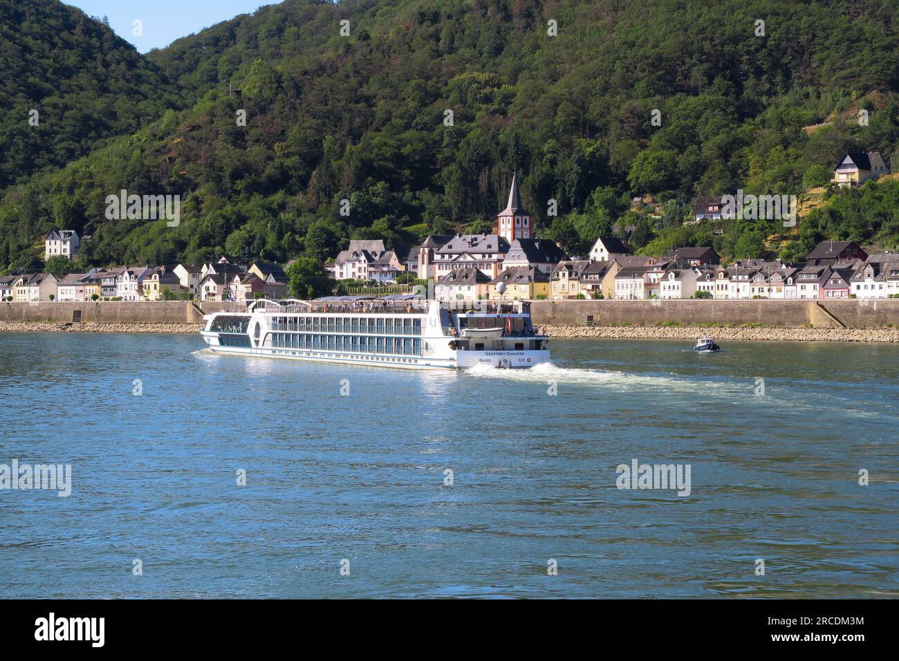 Riviera Travel's MS Geoffrey Chaucer sails towards the German town of Hizenach on the banks of the River Rhine Stock Photo