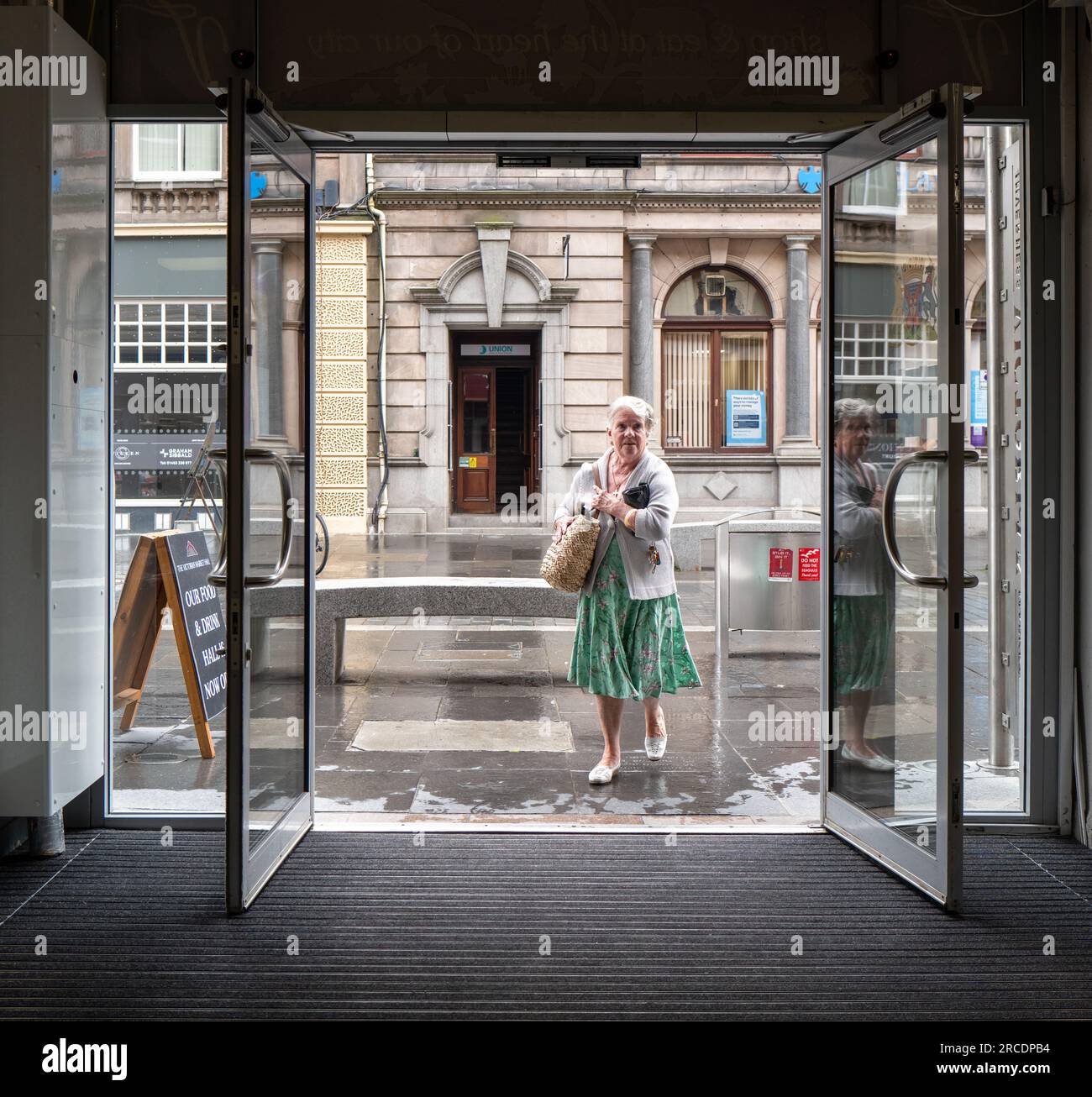 Inverness street market hi-res stock photography and images - Alamy