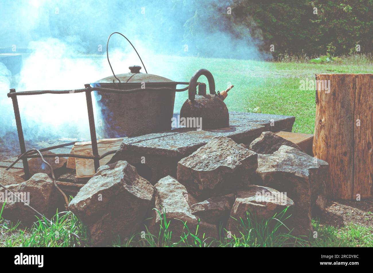 Hearth n kettle hi-res stock photography and images - Alamy