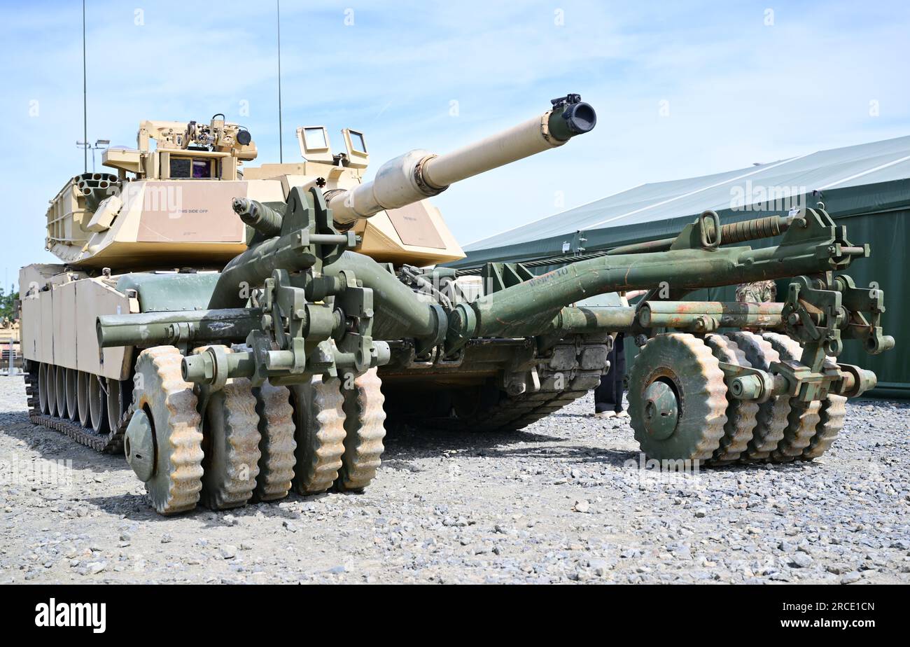 14 July 2023, Bavaria, Grafenwöhr A U.S. Army M1A1 Abrams tank