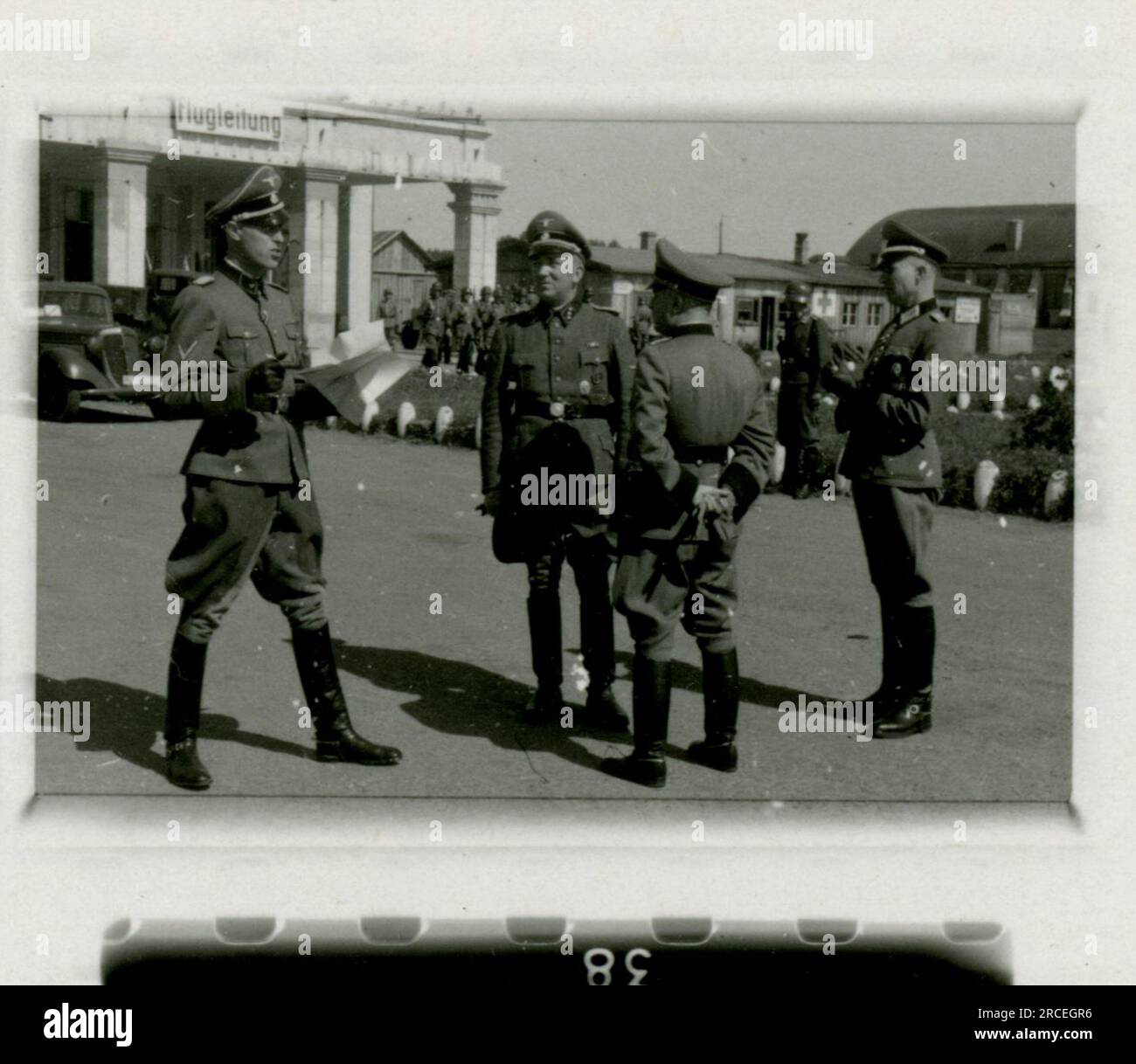 SS Photographer Domaschowitz 1943 Formal ceremony with photos of ...