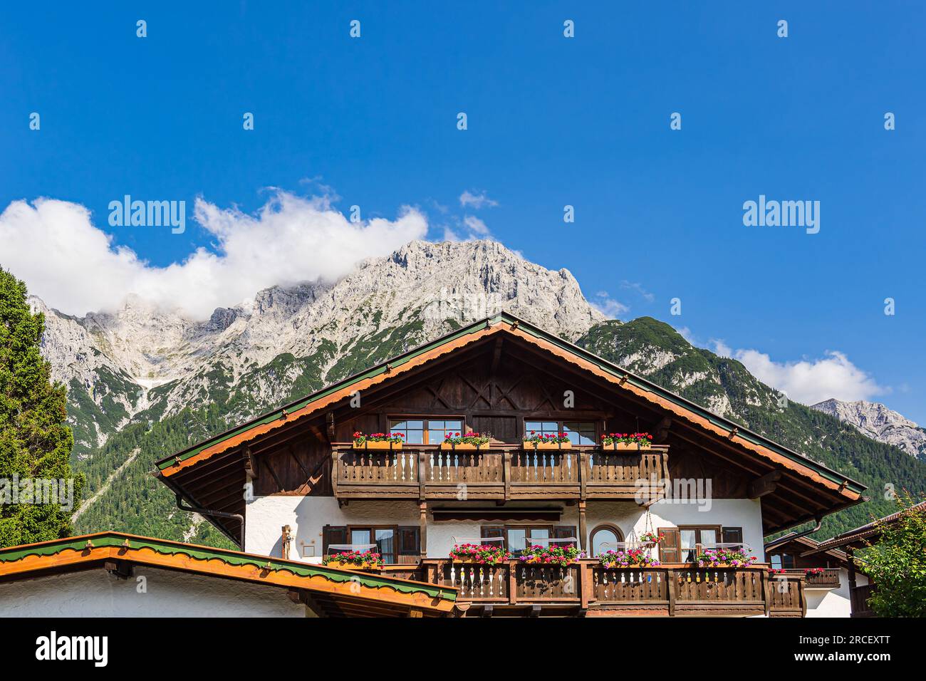 Traditional building in Mittenwald in Bavaria, Germany Stock Photo Alamy