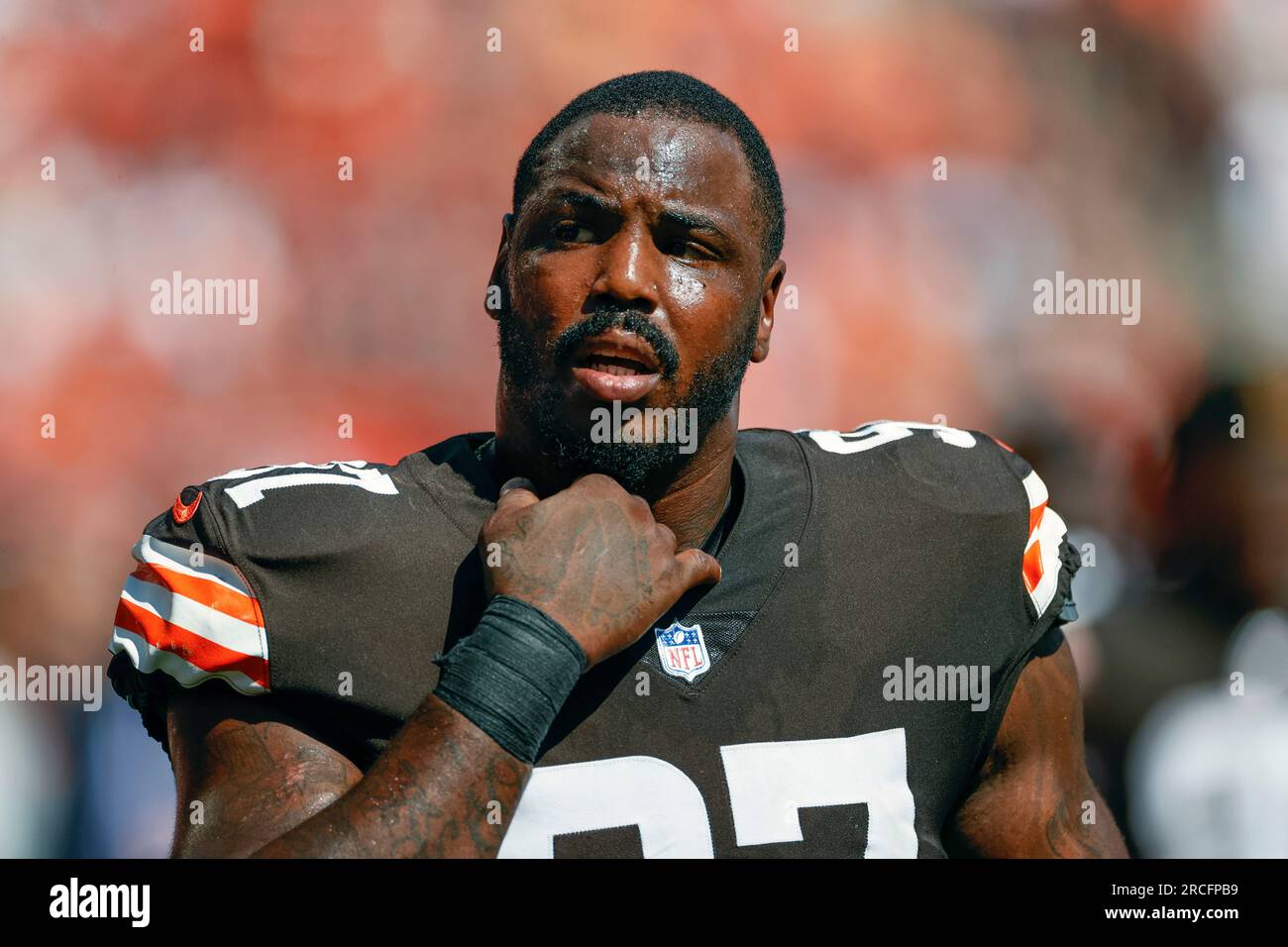 Cleveland Browns defensive tackle Perrion Winfrey (97) lines up for a play  during an NFL football game against the Pittsburgh Steelers, Thursday,  Sept. 22, 2022, in Cleveland. (AP Photo/Kirk Irwin Stock Photo - Alamy