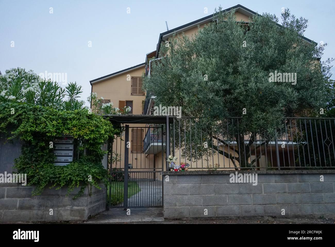 Roveda hi-res stock photography and images - Alamy