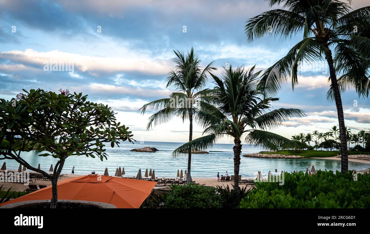 Nubes hawaii hi-res stock photography and images - Alamy