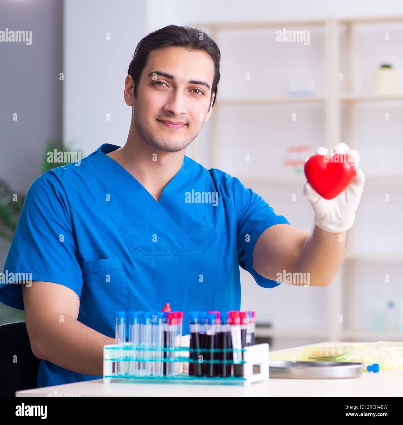 Transfusing blood hi-res stock photography and images - Alamy