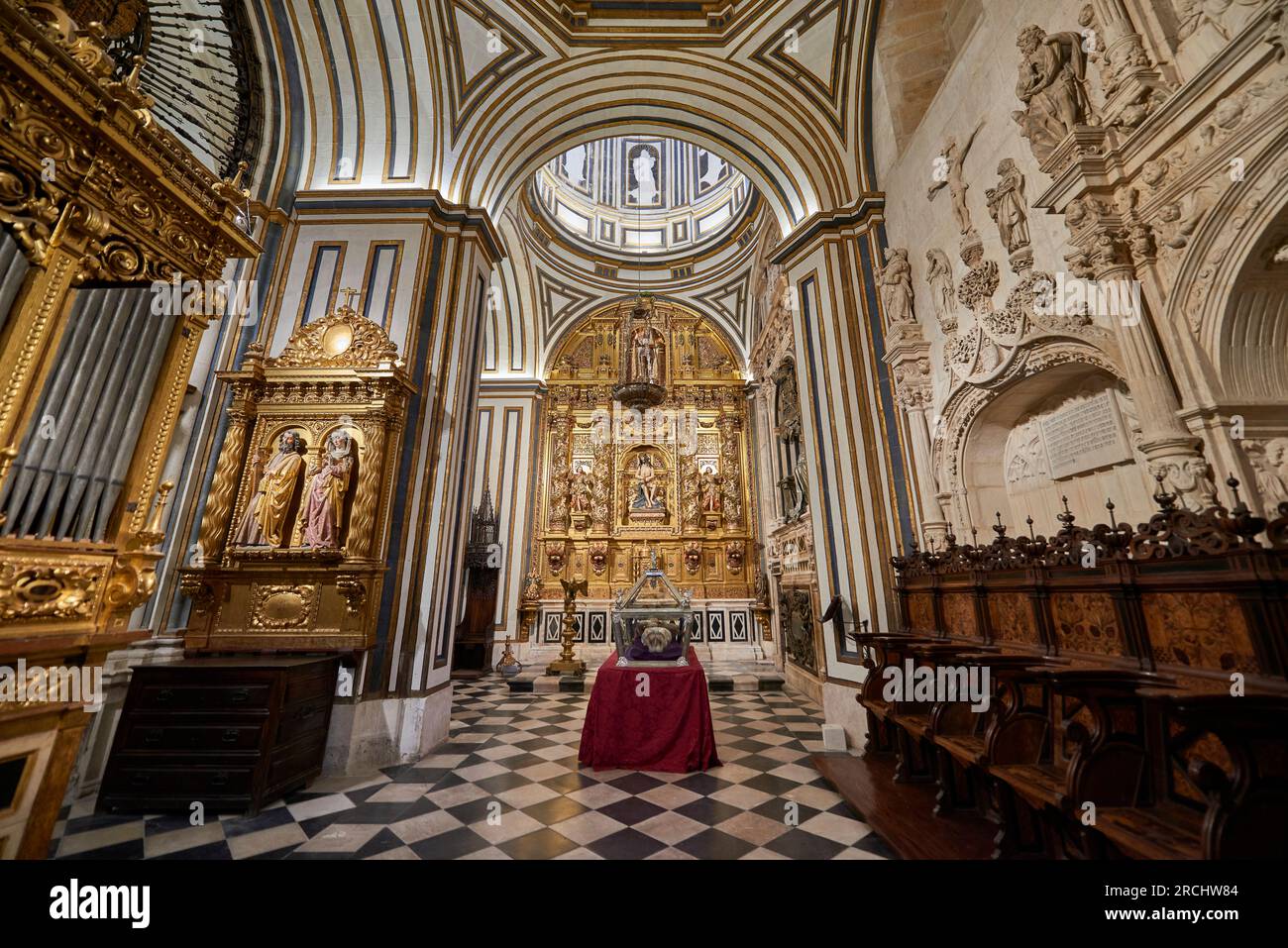 View of the chapel of San Enrique inside the Cathedral of Burgos, Castilla y Leon, Spain Stock Photo
