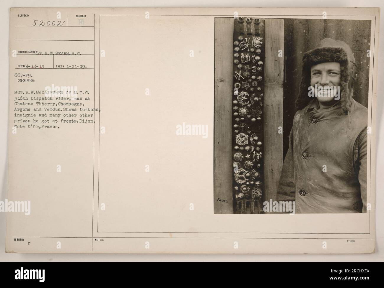 Dispatch rider uniform hi-res stock photography and images - Alamy