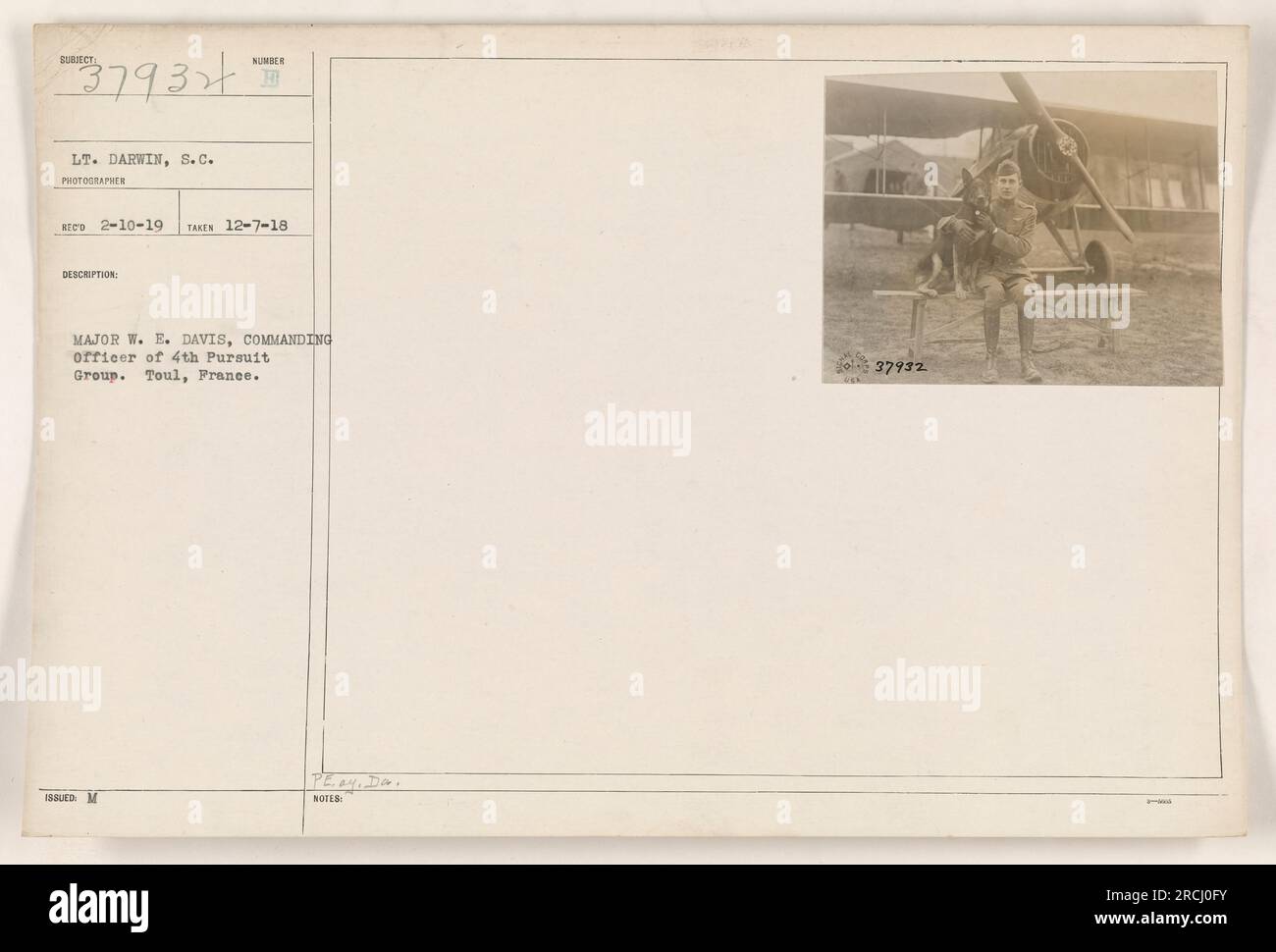 Lieutenant darwin the photographer captured an image of major w e