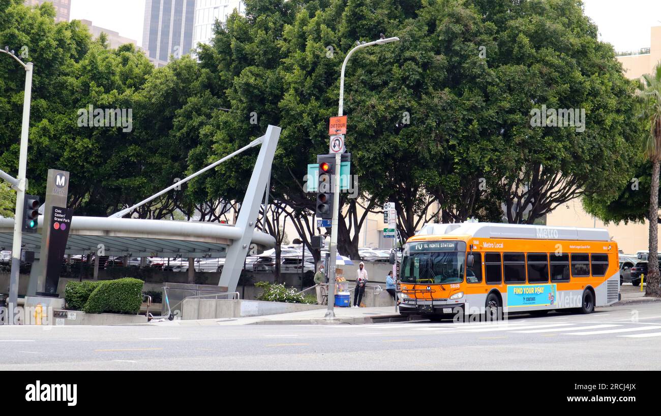 Los Angeles, California: LA Metro Bus Transit, Public Transport of Los ...