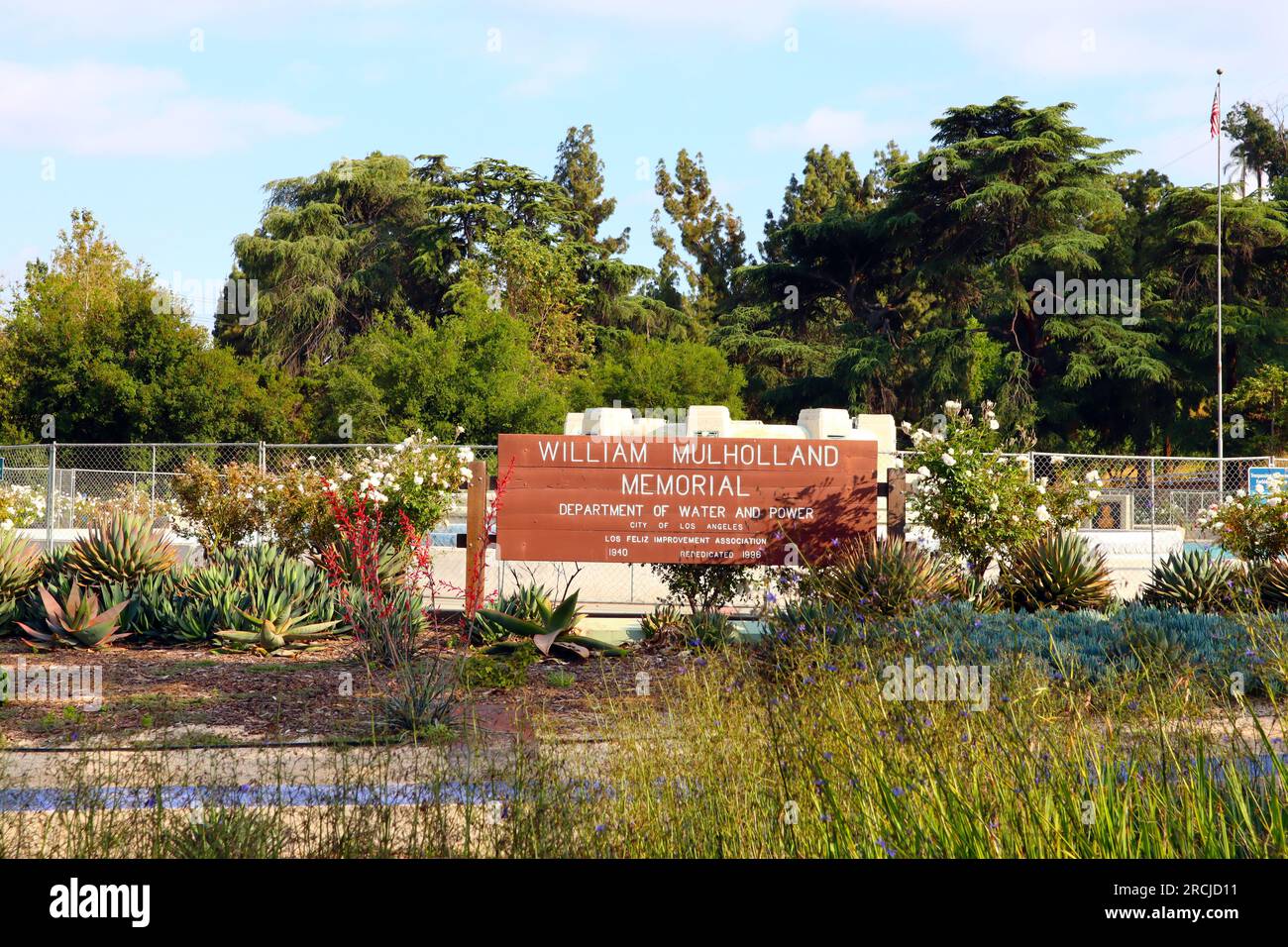 Los Angeles, California: William Mulholland Memorial located at ...