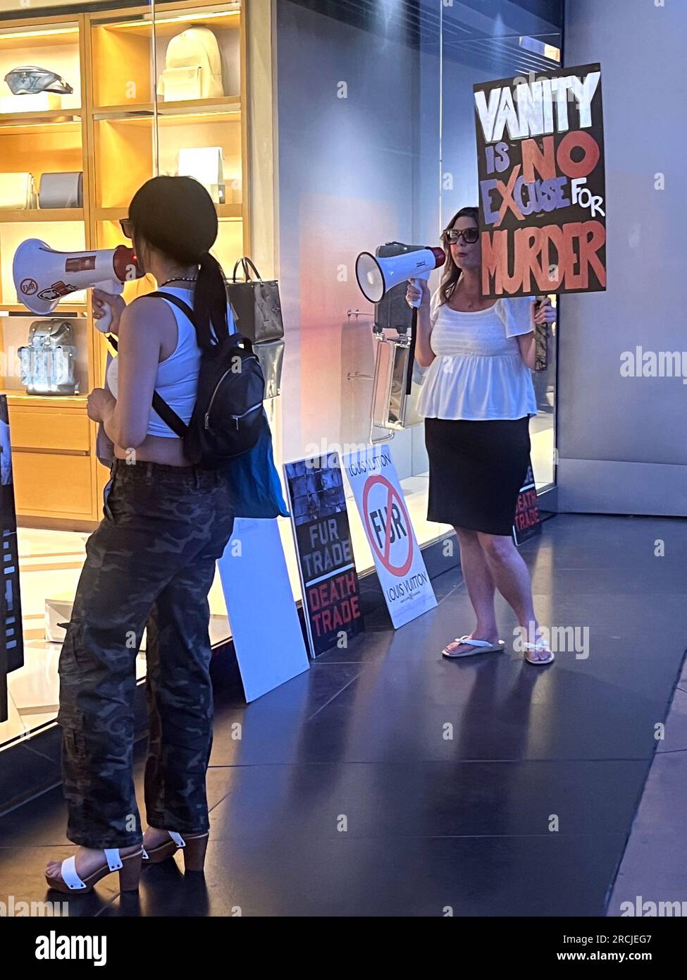 Peta animal rights protestors hi-res stock photography and images - Alamy